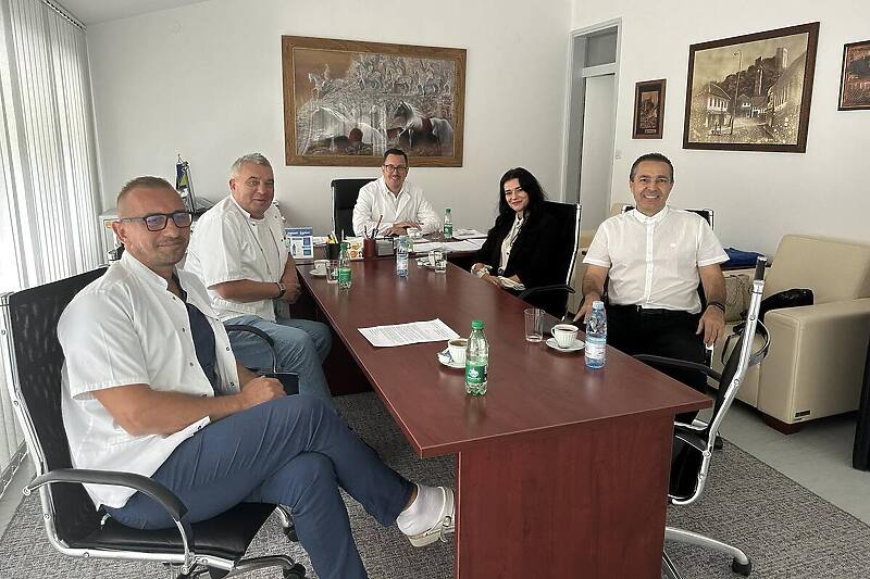 Opća bolnica Tešanj svojim kadrovima širi nastavnu bazu Medicinskog fakulteta u Zenici