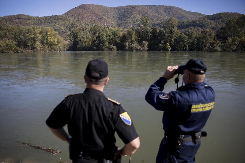 Migrantski val prijeti da će "potopiti" Evropu, BiH registrovala 66 posto više ilegalnih pokušaja ulazaka