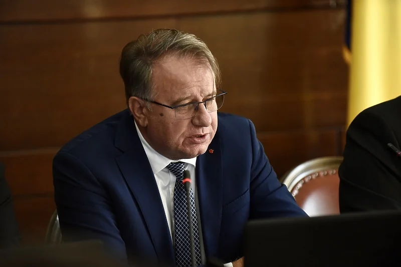 Nikšić: Laž je da je oružje korišteno na Kosovu kupljeno u Tuzli, Srbija traži alibi u BiH