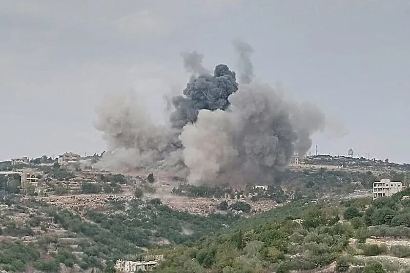 Izraelski borbeni helikopteri napali Liban