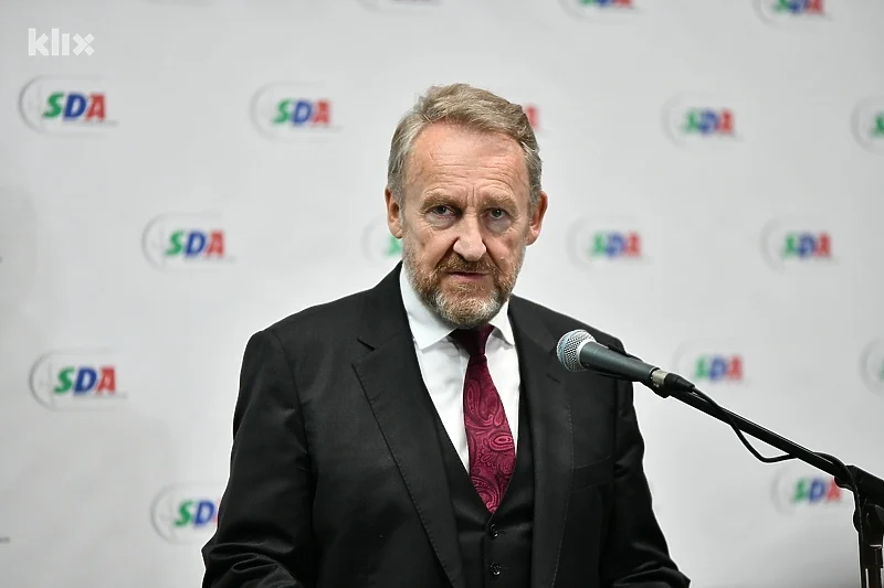 Izetbegović imao poruku za Mehmedovića, a o Čoviću kazao: Bog zna hoću li se ikada sresti s njim