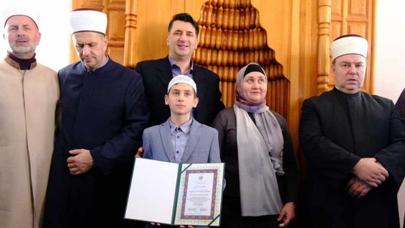 Dvanaestogodišnji Ahmed Halilagić postao jedan od dvojice najmlađih hafiza u BiH