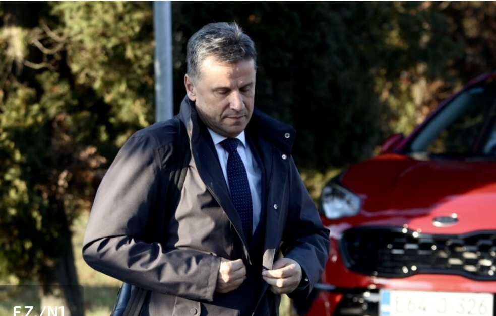 Novalić se oglasio nakon presude: Tačno je, idem u zatvor Novalić se oglasio nakon presude: Tačno je, idem u zatvor