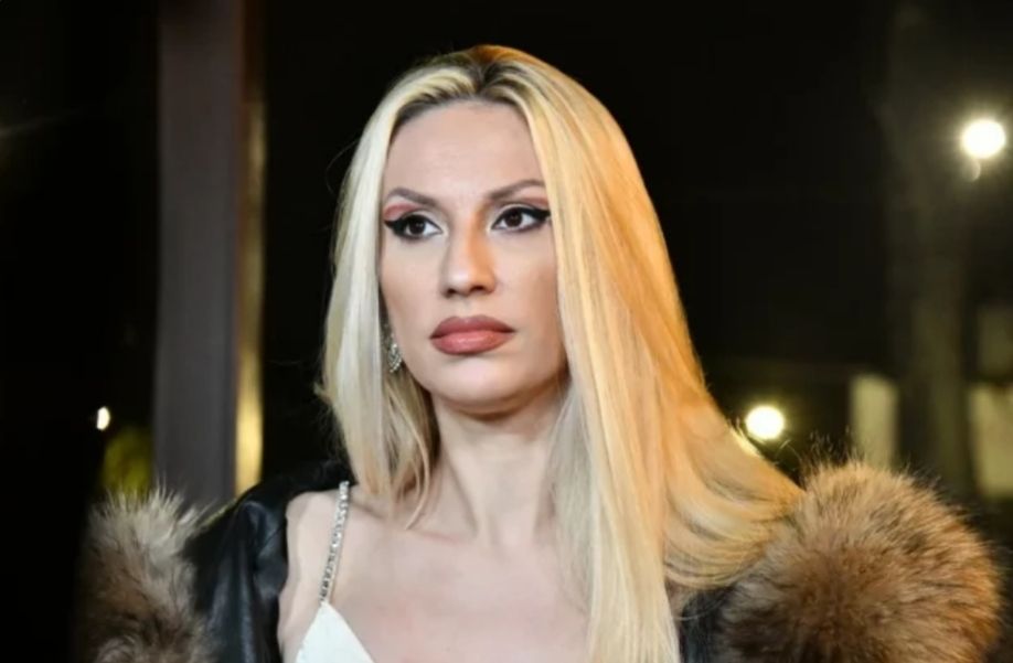 Rada Manojlović doživjela izdaju od člana porodice! Rada Manojlović doživjela izdaju od člana porodice!