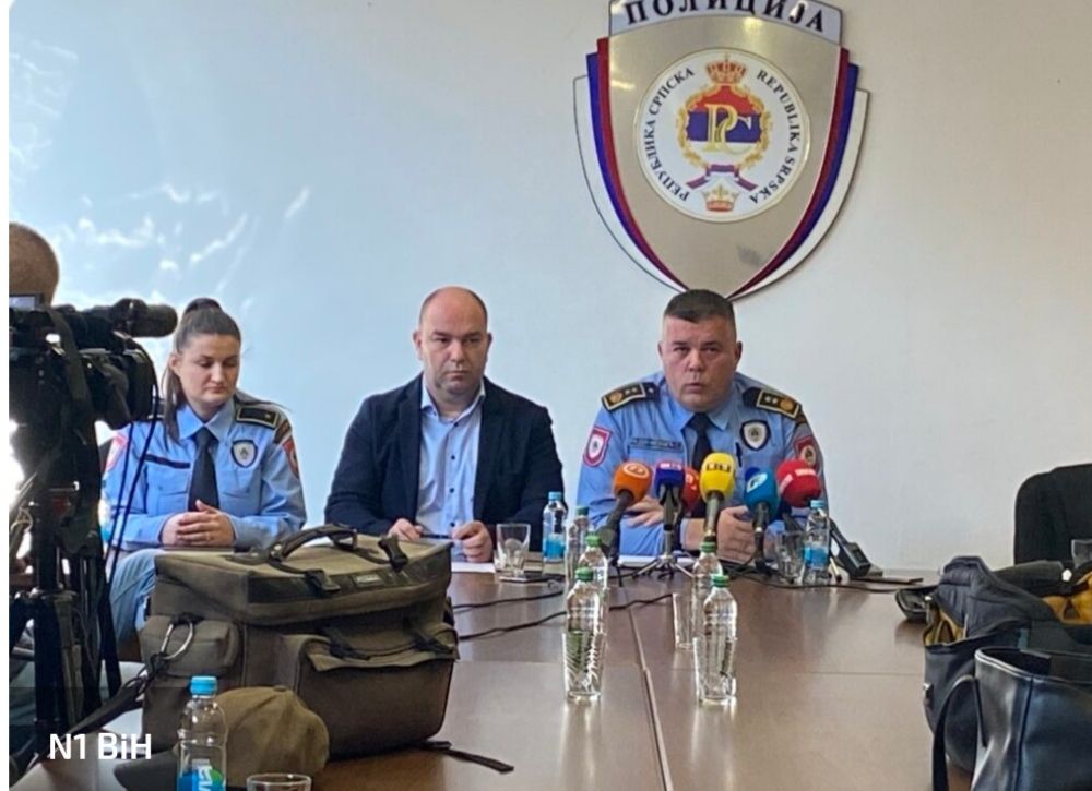 Policija objavila sve detalje svirepog ubistva u Doboju: Mužu sipala lijekove u limunadu da ga omami Policija objavila sve detalje svirepog ubistva u Doboju: Mužu sipala lijekove u limunadu da ga omami