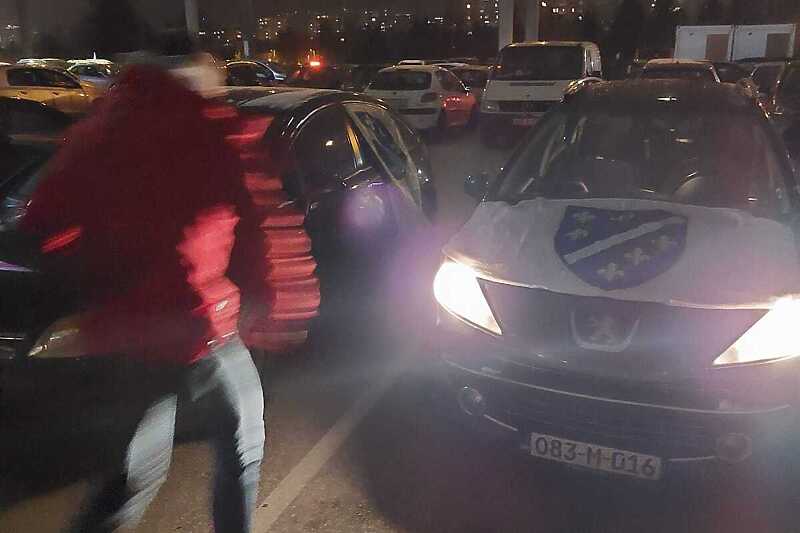 Kolone vozila sa zastavama RBiH prodefilovale Zenicom kao odgovor na neustavni "Dan RS-a"