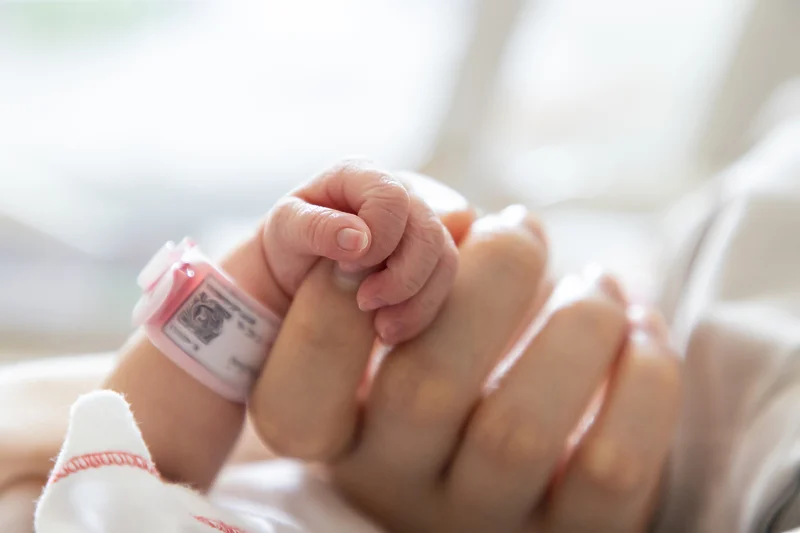 Žena iz Sarajeva mora platiti porod jer je 1. januar bio neradni i nije se mogla prijaviti na biro
