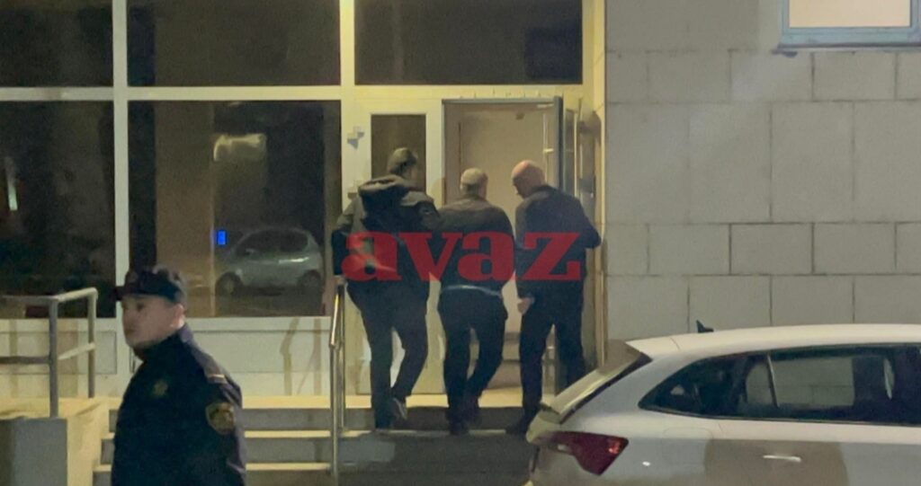 Šta je izjavio policajac Ćustendil: Nije imao motiv da ubije Amru, ne sjeća se trenutka kada je ispalio prvi metak, tek u policiji shvatio šta je uradio! Šta je izjavio policajac Ćustendil: Nije imao motiv da ubije Amru, ne sjeća se trenutka kada je ispalio prvi metak, tek u policiji shvatio šta je uradio!