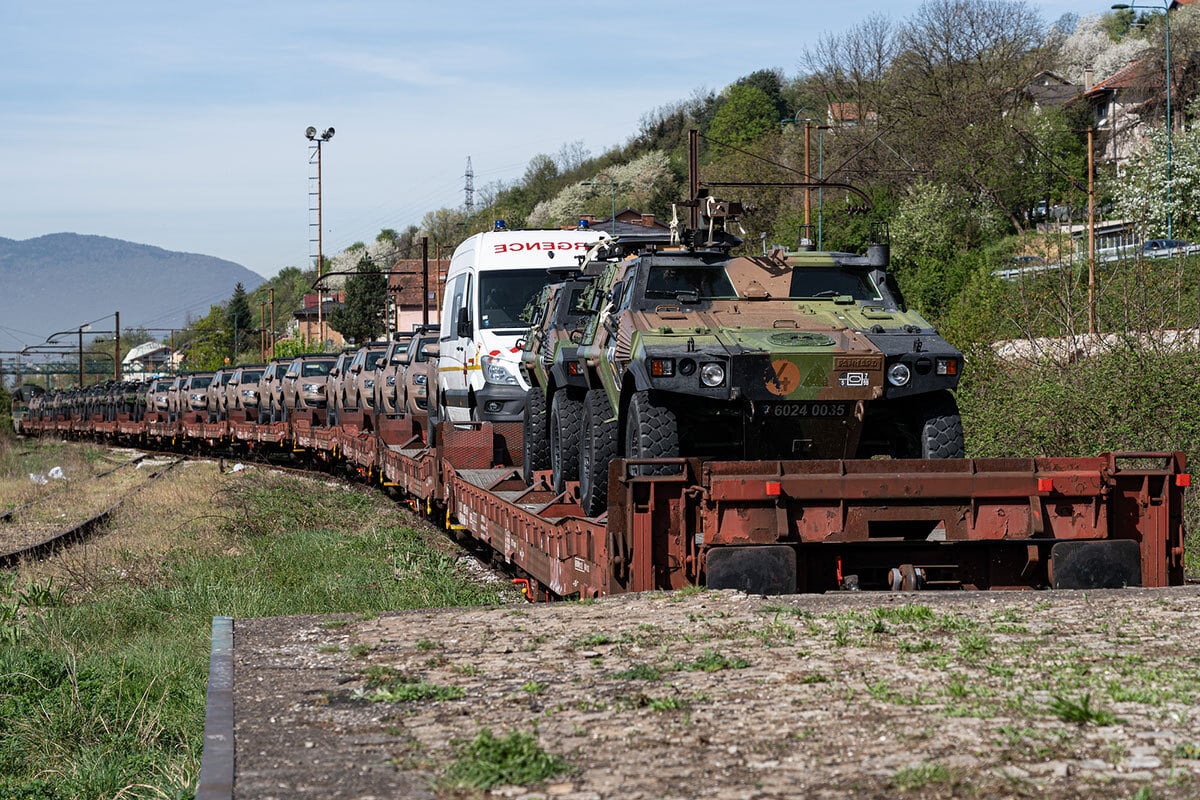 EUFOR objavio nove fotografije: Osim rezervnih strateških snaga u BiH stigla i brojna oprema