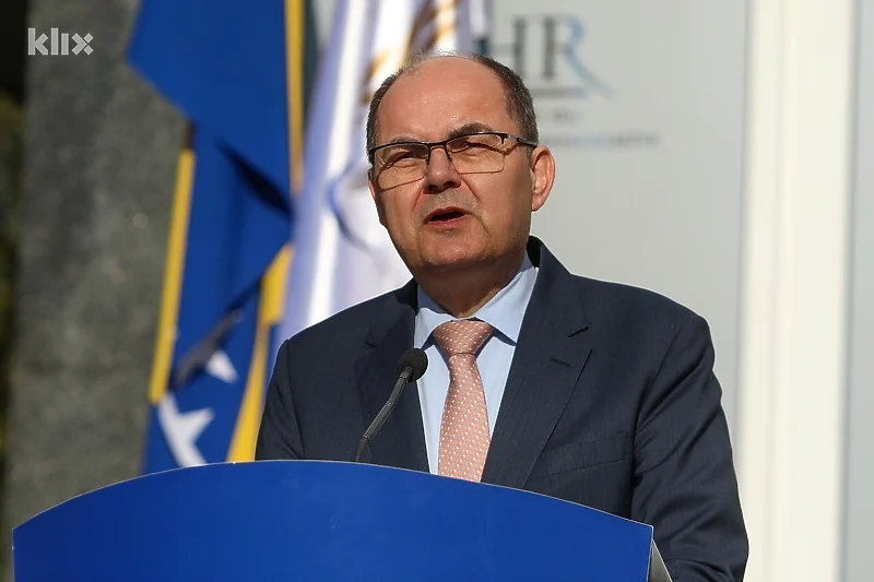 Schmidt: Nije Dodik garant RS-a, nego ja, ne vrijeđaju me kad me zovu turistom