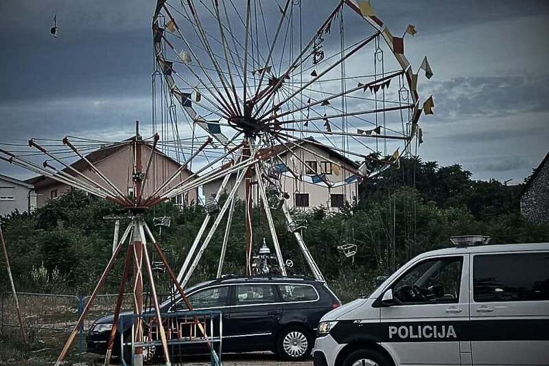 U Ljubuškom pao ringišpil, povrijeđeno desetero maloljetnika