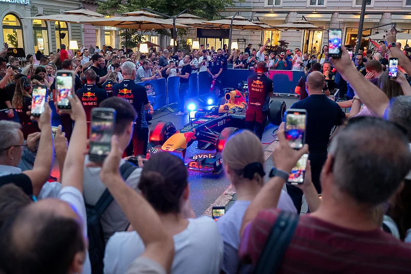 Danas se u Sarajevu održava Red Bull Showrun, glavni grad BiH očekuje istinski spektakl