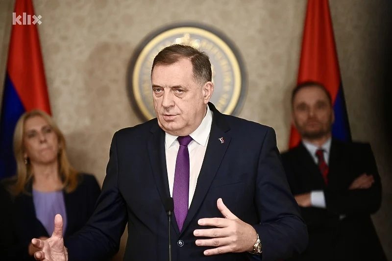 Dodik poručio da je za nastavak pregovora u BiH uslov smjena Bećirovića, Konakovića i Lagumdžije