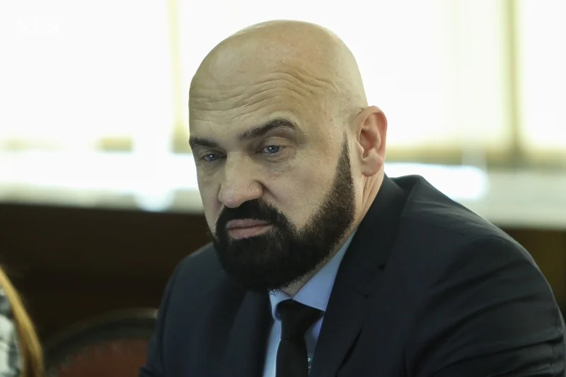 CIK će pokrenuti istragu protiv stranke Rame Isaka zbog predizbornog spota