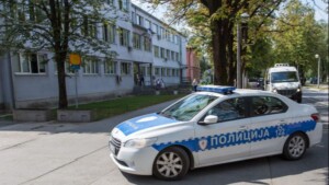 Osnovac iz Prijedora donio ručnu bombu u školu