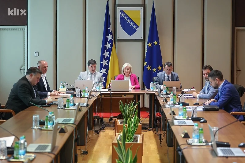 Vijeće ministara BiH odbilo proglasiti 11. juli danom žalosti, protiv bili iz SNSD-a