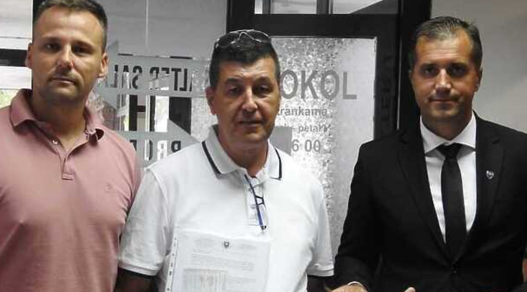 MUP ZDK prvi izdao prenosive registarske tablice: Uveliko će biti olakšan proces registracije vozila