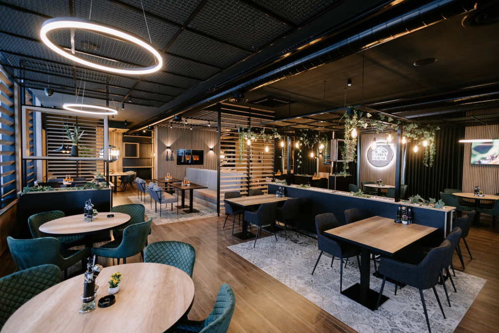 Restoran Family House slavi prvu godišnjicu poslovanja – Uz muziku uživo i piće dobrodošlice! Restoran Family House slavi prvu godišnjicu poslovanja – Uz muziku uživo i piće dobrodošlice!
