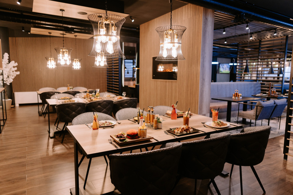 Restoran Family House slavi prvu godišnjicu poslovanja – Uz muziku uživo i piće dobrodošlice! Restoran Family House slavi prvu godišnjicu poslovanja – Uz muziku uživo i piće dobrodošlice!